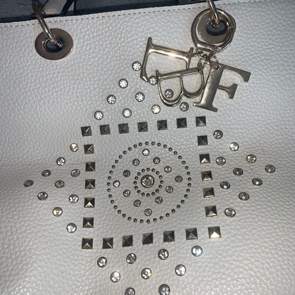 White & Gold Rhinestone Bag - Picture 3 of 13